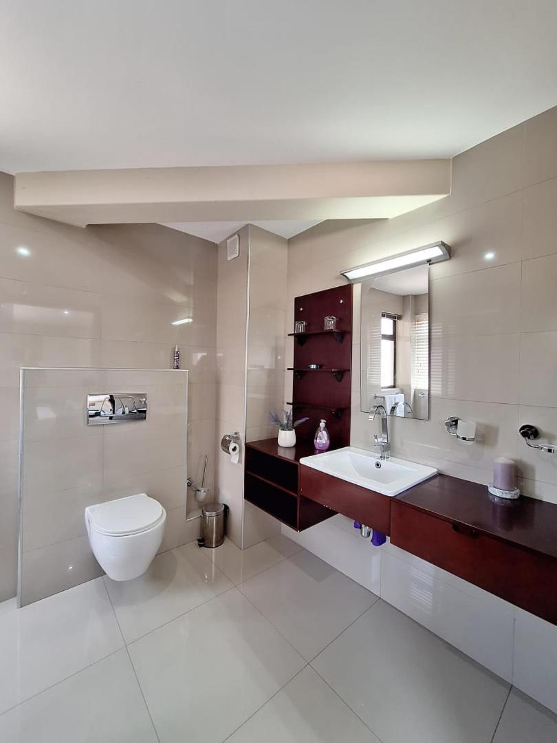 Camere Da Letto- Hotel-On-The Beach Self Catering Свакопмунд Екстер'єр фото